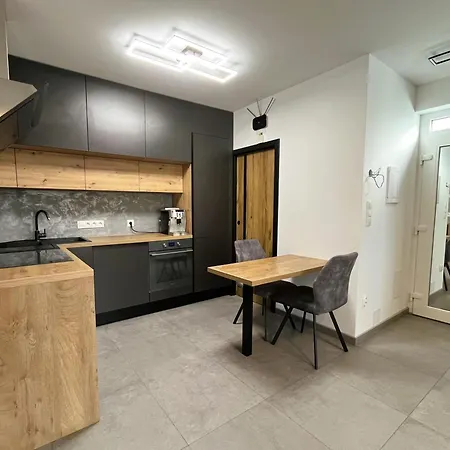Comfort In The Heart Of Apartamento Bernolákovo